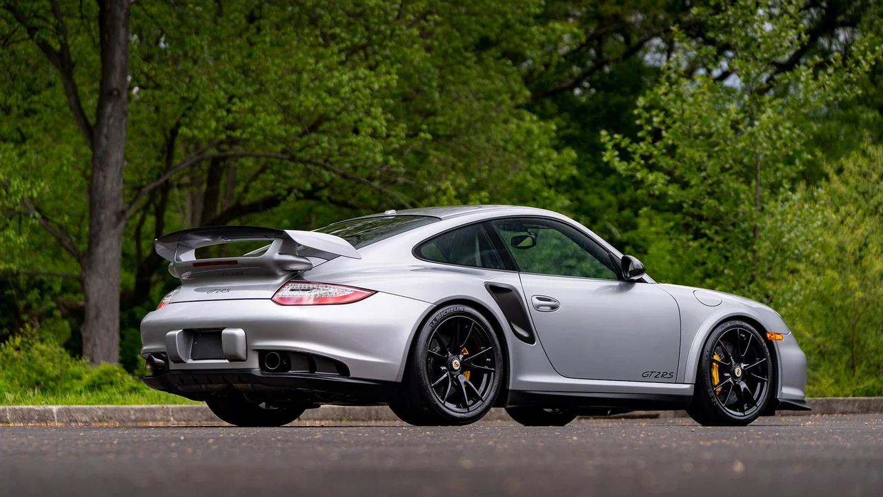 2011 Porsche 997 GT2 RS - Image 19 of 31