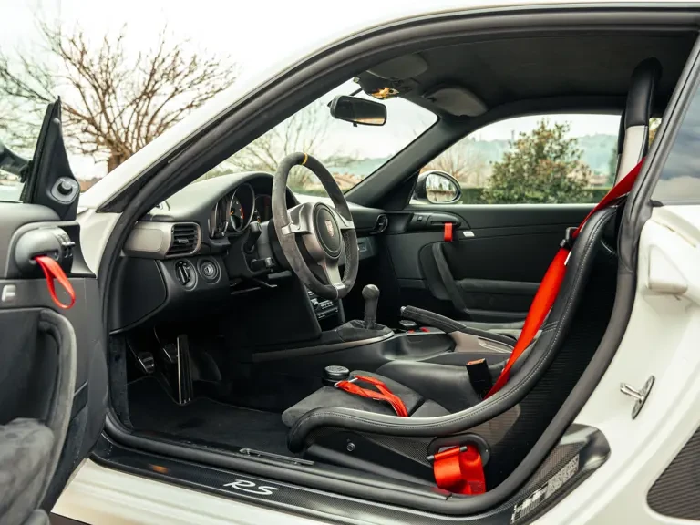 2011 Porsche 997 GT2 RS - Image 22 of 31
