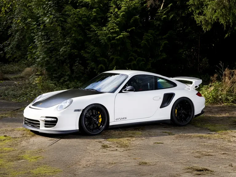 2011 Porsche 997 GT2 - Image 2 of 31