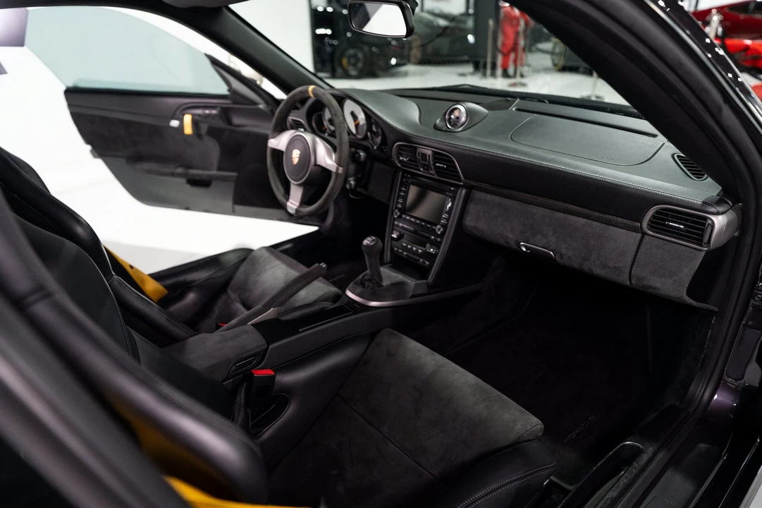 2011 Porsche 997 GT3 RS - Image 11 of 31
