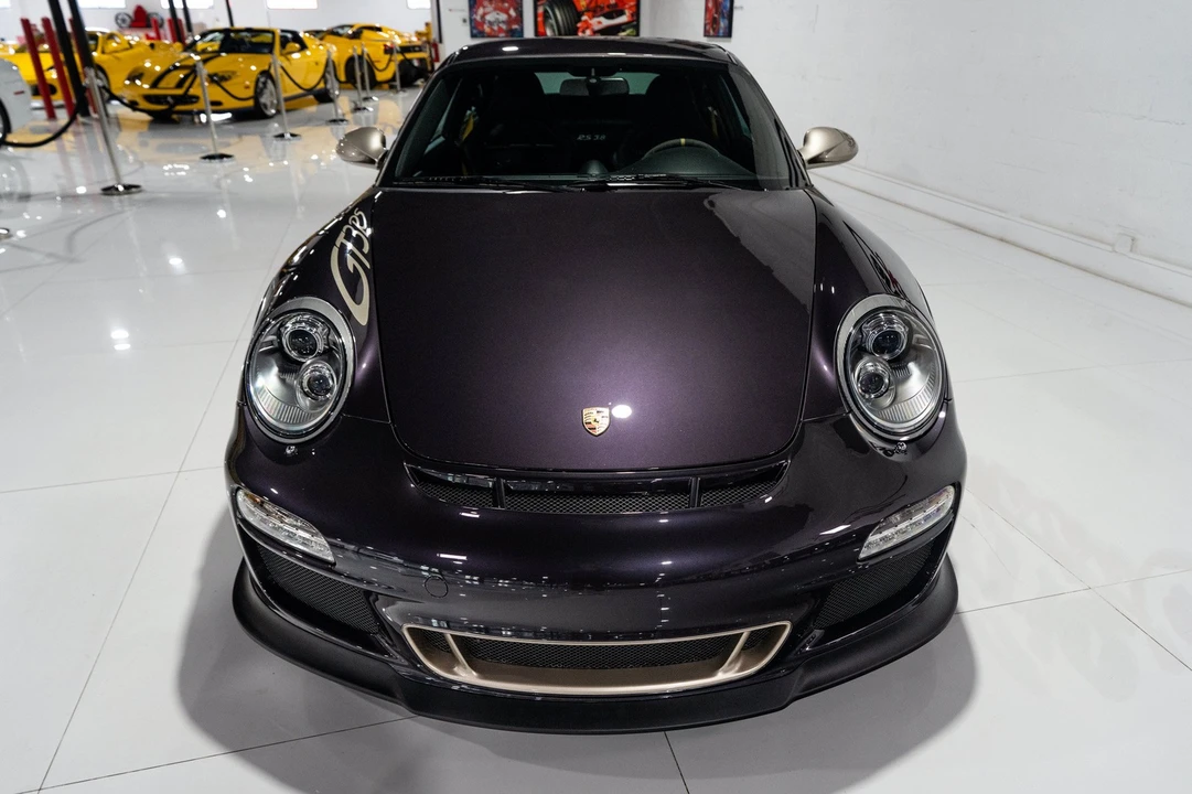 2011 Porsche 997 GT3 RS - Image 2 of 31