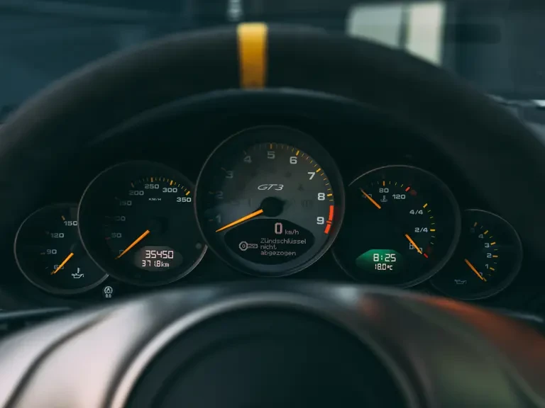 2011 Porsche 997 GT3 RS - Image 14 of 31