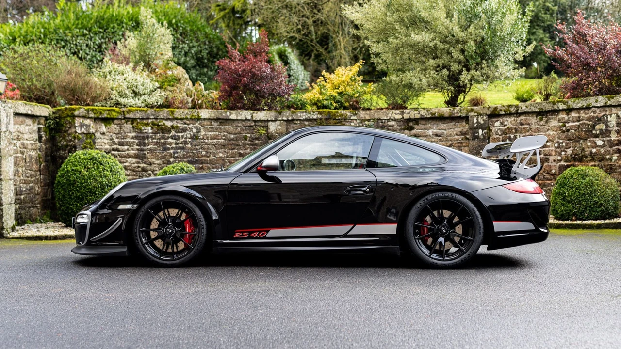 2011 Porsche 997 GT3 RS 4.0 - Image 22 of 31