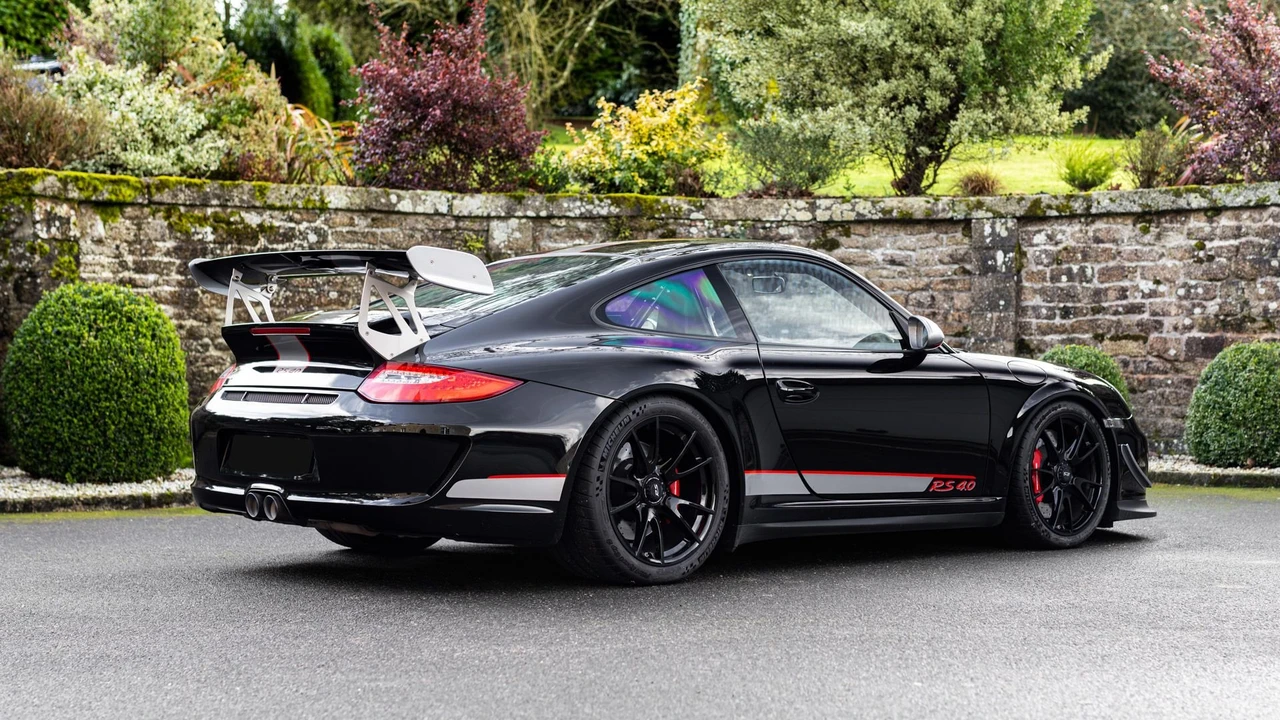 2011 Porsche 997 GT3 RS 4.0 - Image 14 of 31