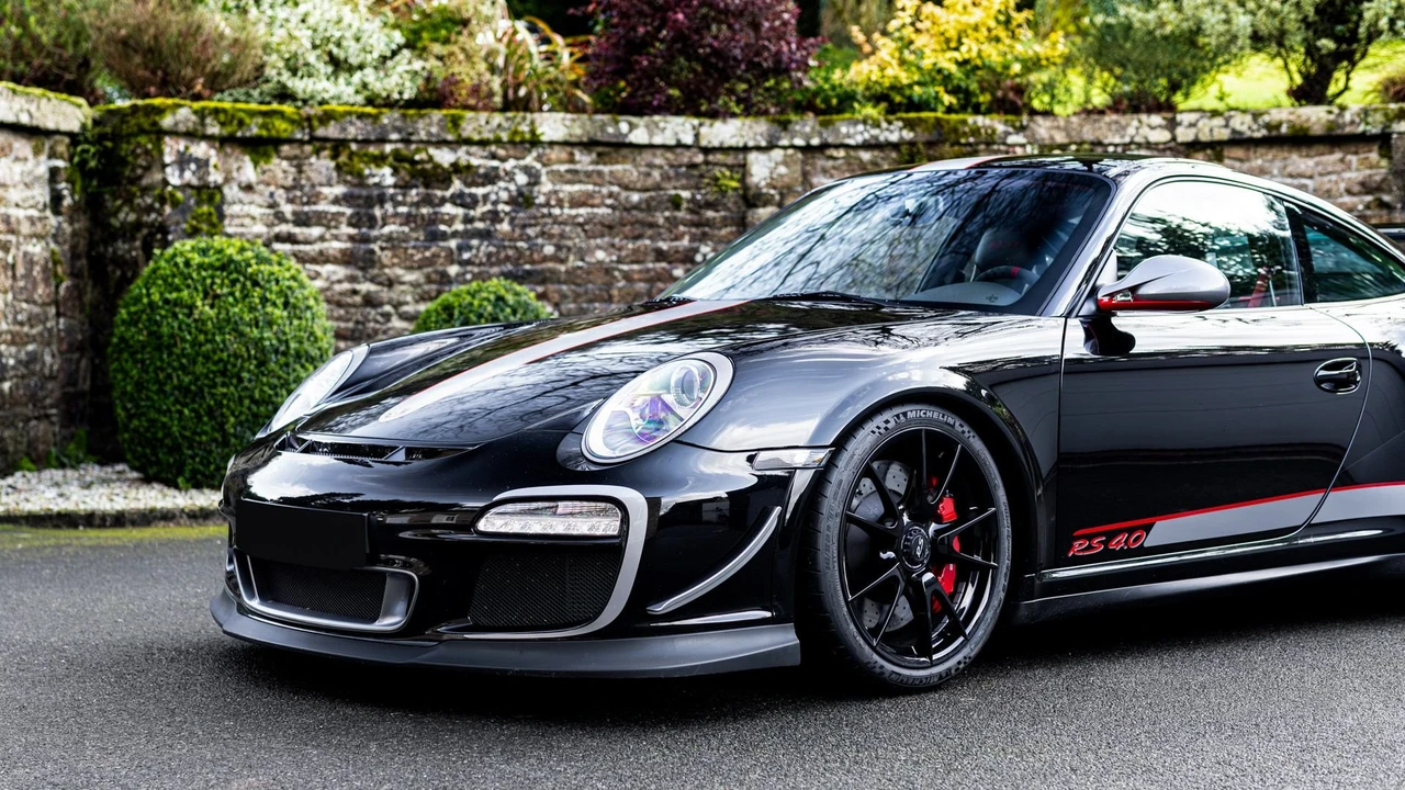 2011 Porsche 997 GT3 RS 4.0 - Image 29 of 31