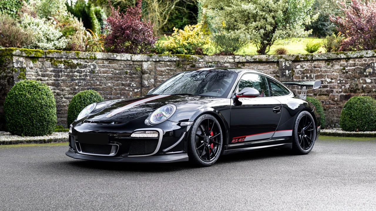 2011 Porsche 997 GT3 RS 4.0 - Image 11 of 31