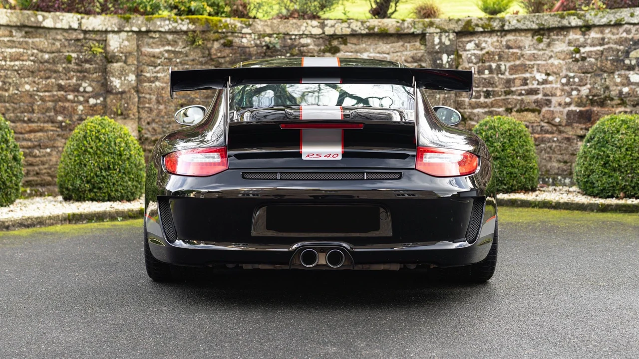 2011 Porsche 997 GT3 RS 4.0 - Image 17 of 31