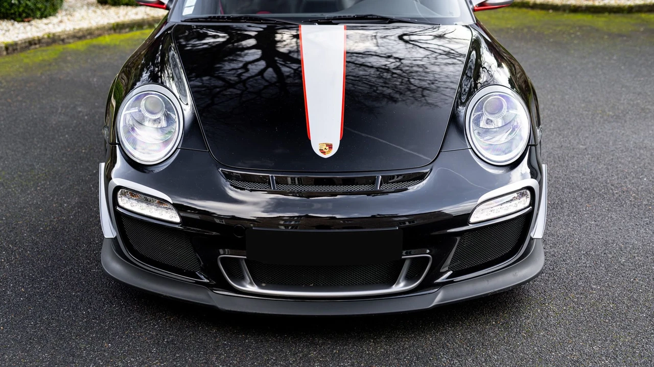 2011 Porsche 997 GT3 RS 4.0 - Image 28 of 31
