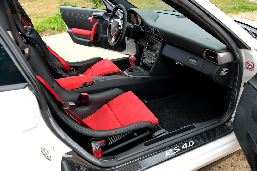 2011 Porsche 997 GT3 RS - Image 16 of 28