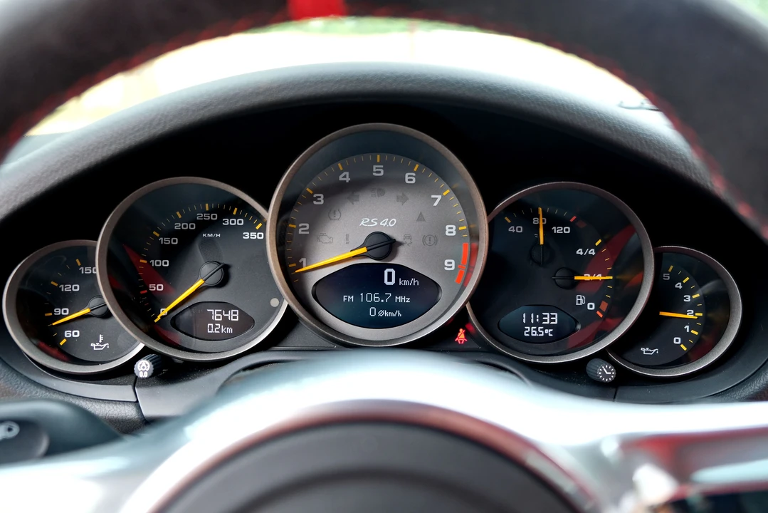 2011 Porsche 997 GT3 RS - Image 18 of 28
