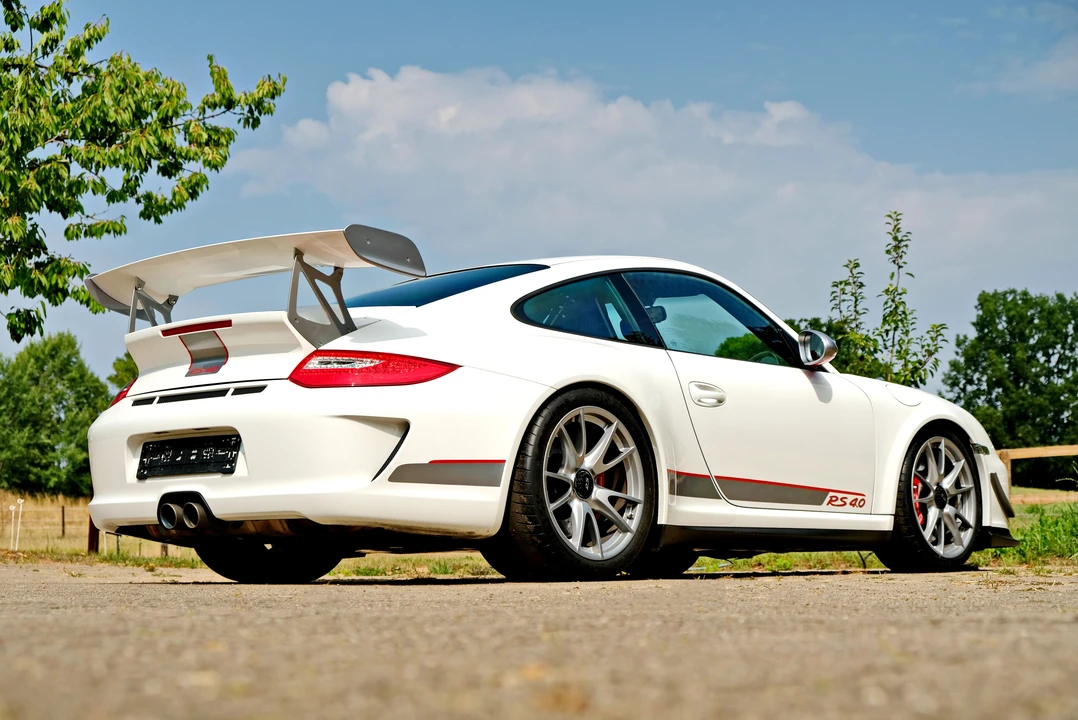 2011 Porsche 997 GT3 RS - Image 7 of 28