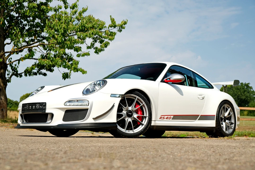 2011 Porsche 997 GT3 RS - Image 5 of 28