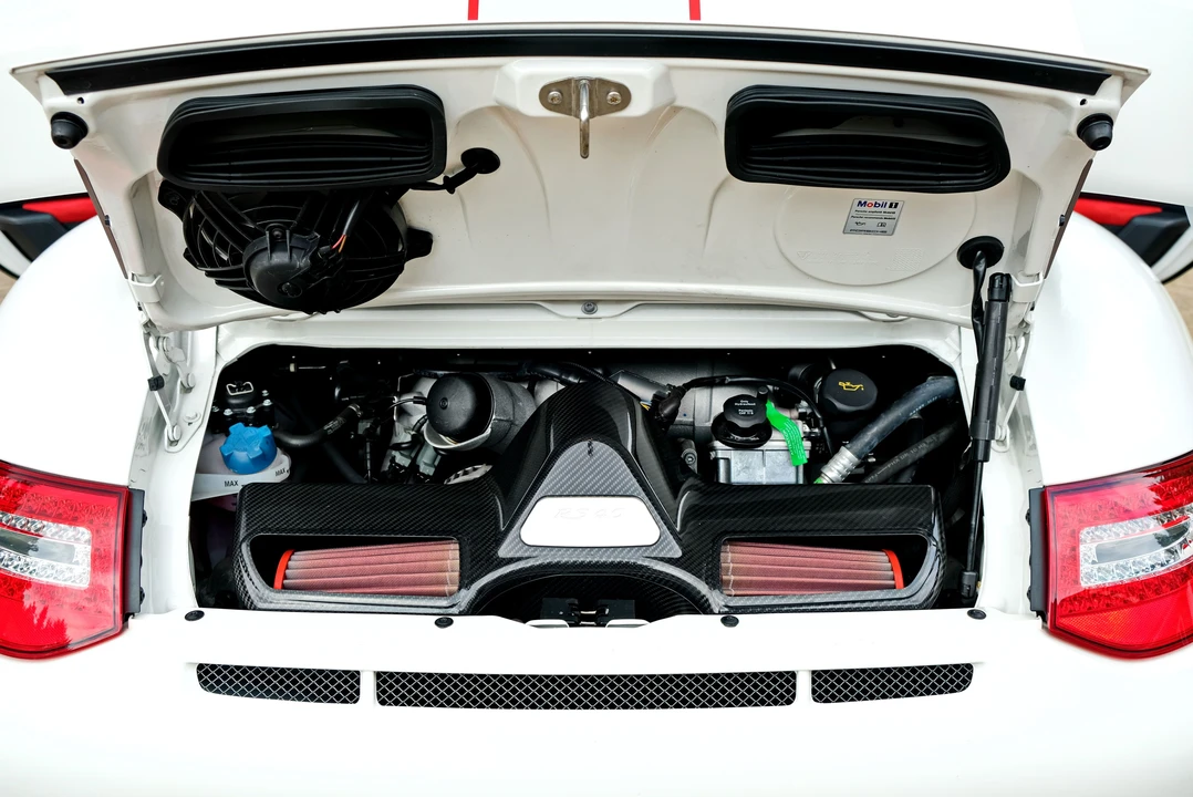 2011 Porsche 997 GT3 RS - Image 23 of 28