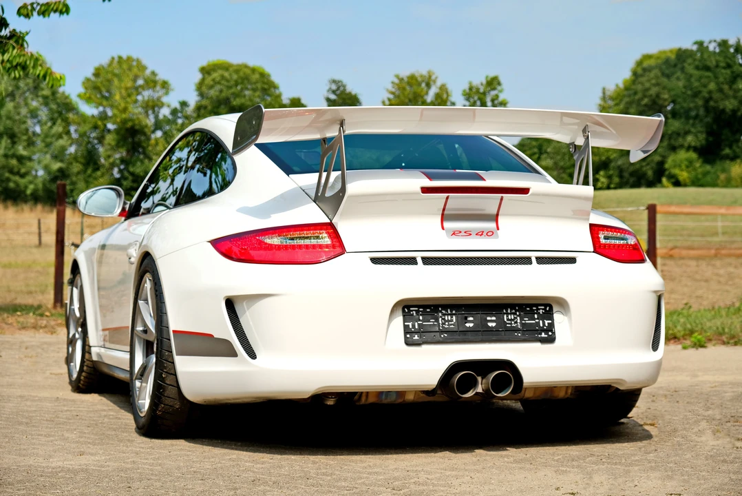 2011 Porsche 997 GT3 RS - Image 13 of 28