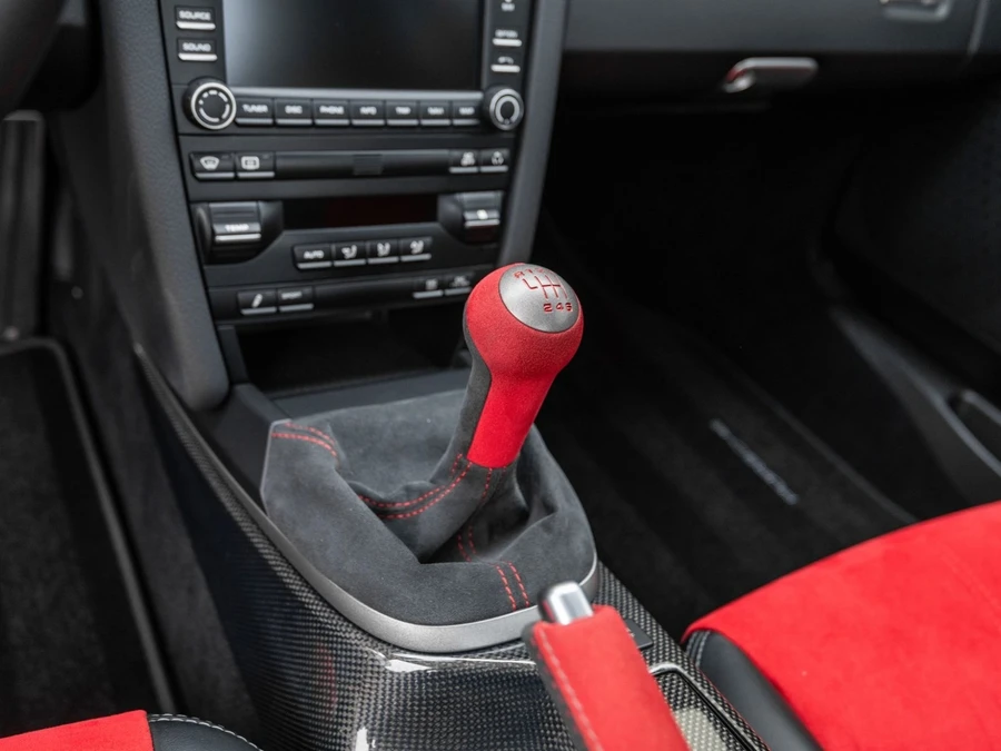 2011 Porsche 997 GT3 RS - Image 25 of 30