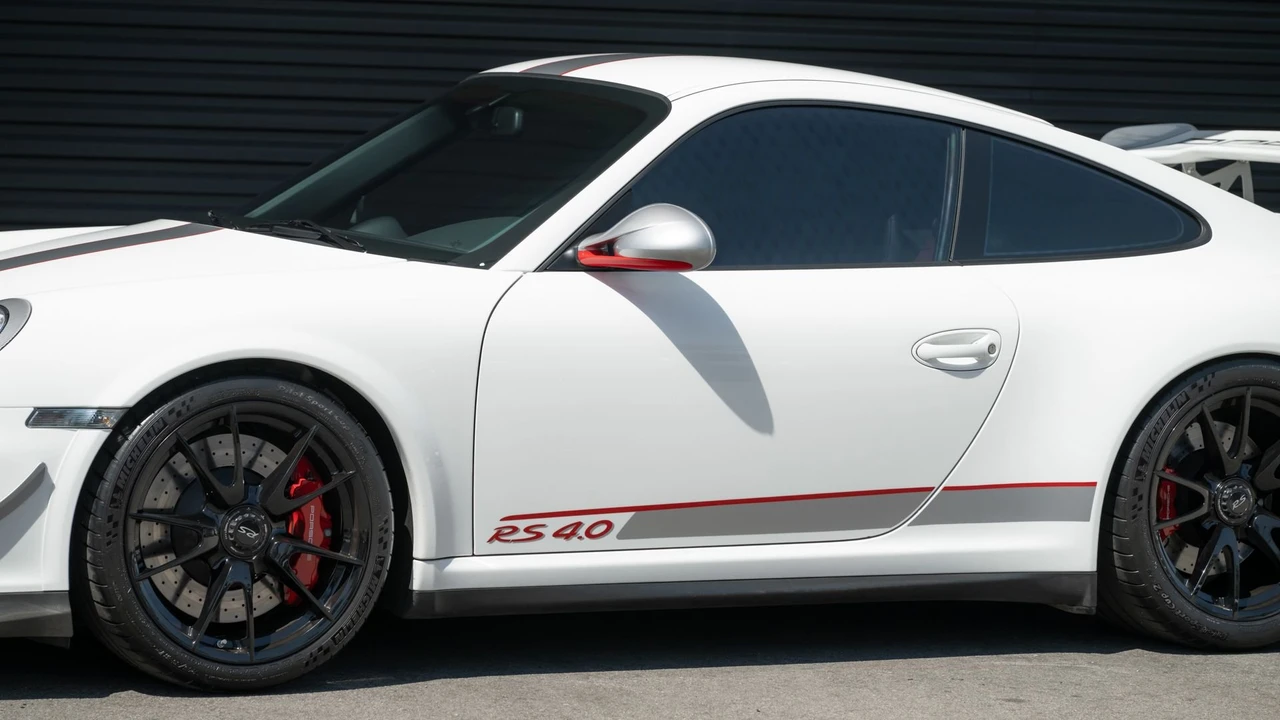 2011 Porsche 997 GT3 RS 4.0 - Image 21 of 31