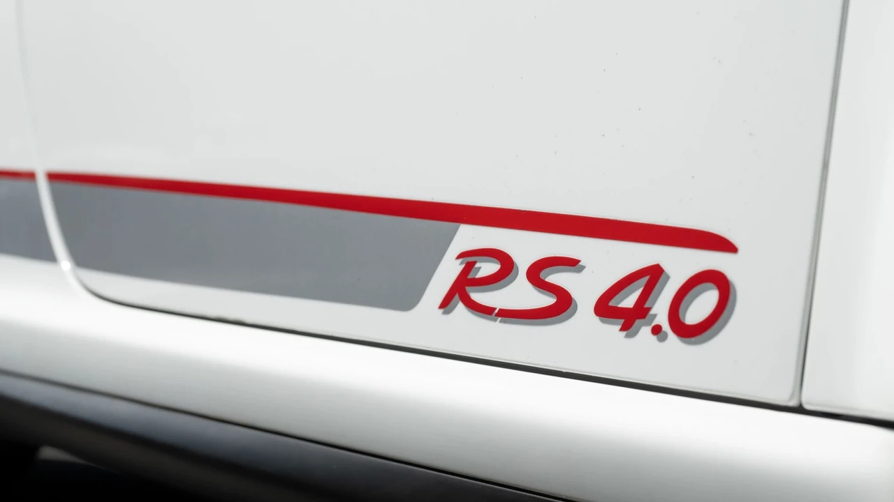 2011 Porsche 997 GT3 RS 4.0 - Image 9 of 31