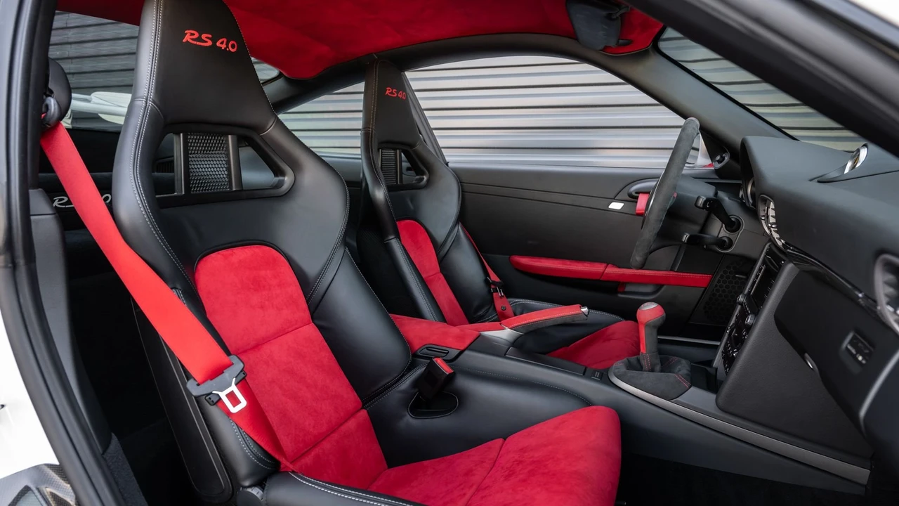 2011 Porsche 997 GT3 RS 4.0 - Image 8 of 31