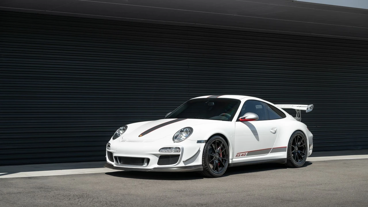 2011 Porsche 997 GT3 RS 4.0 - Image 14 of 31