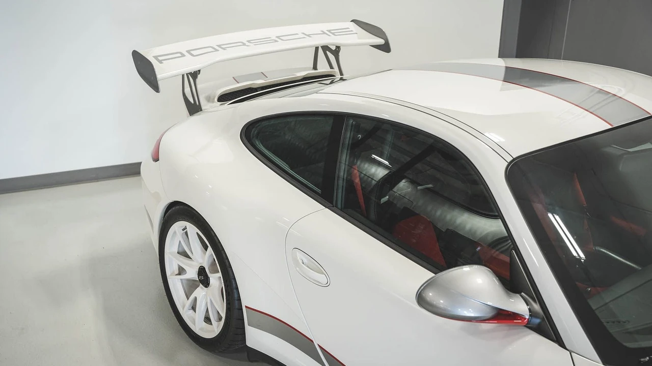 2011 Porsche 997 GT3 RS 4.0 - Image 21 of 31