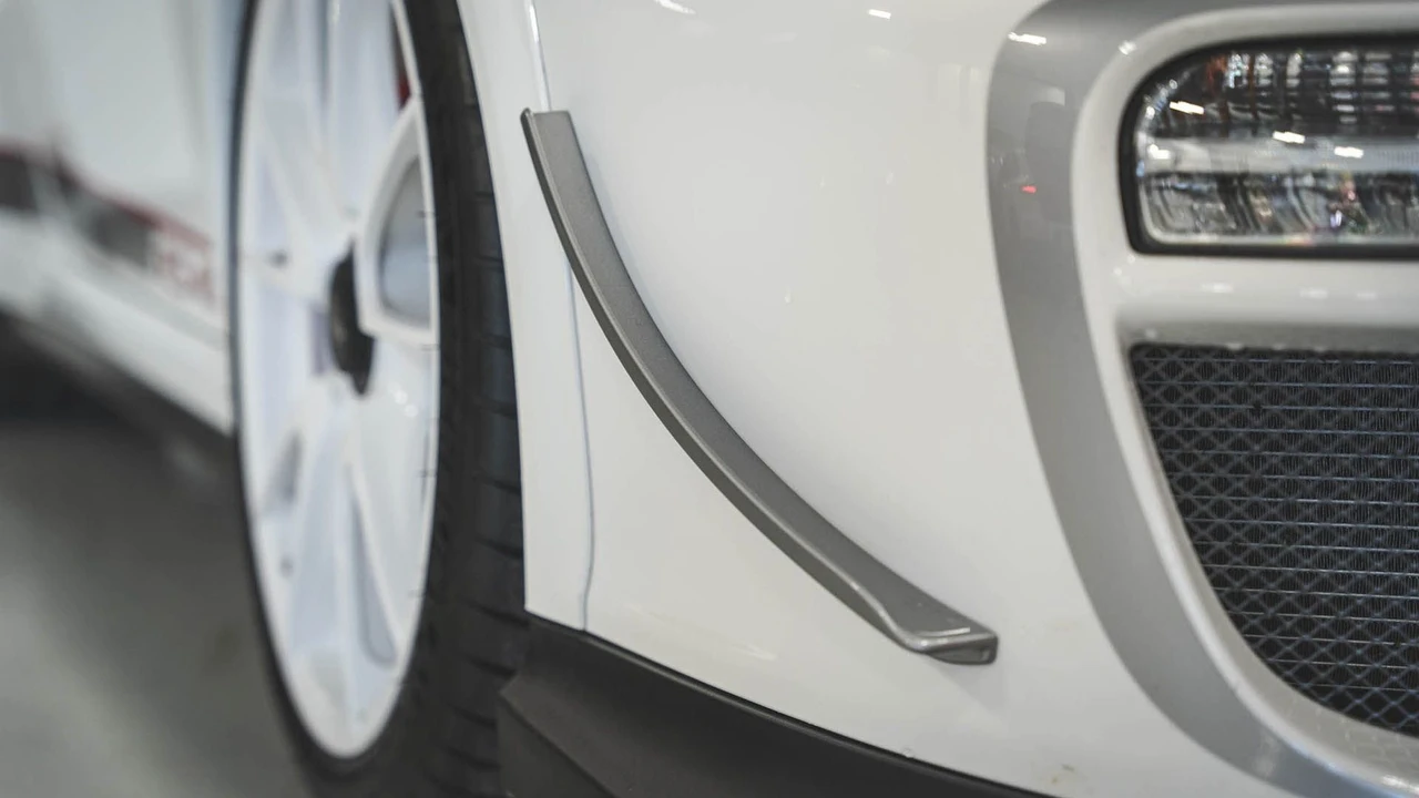 2011 Porsche 997 GT3 RS 4.0 - Image 28 of 31