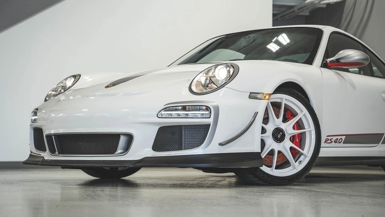 2011 Porsche 997 GT3 RS 4.0 - Image 5 of 31