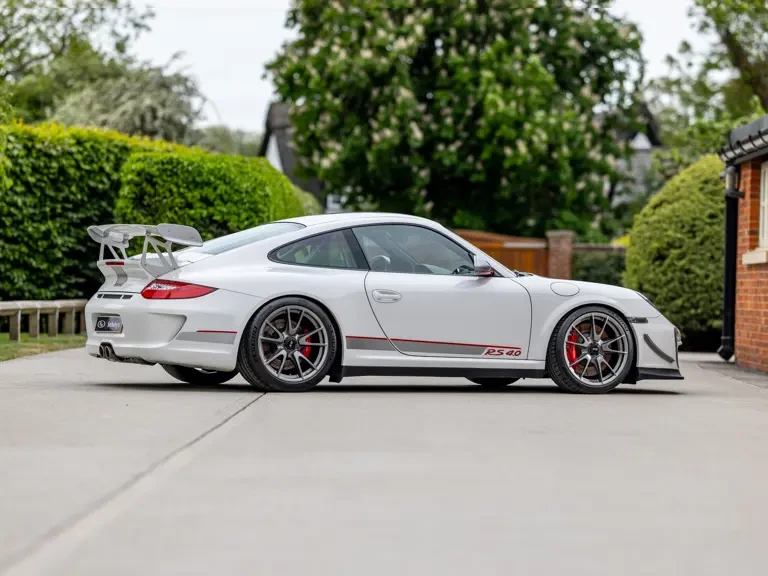 2011 Porsche 997 GT3 RS 4.0 - Image 3 of 31