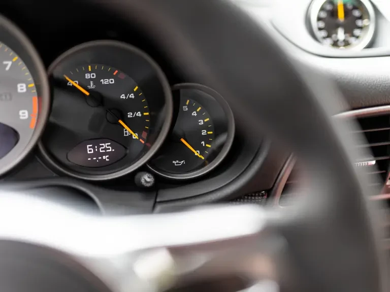 2011 Porsche 997 GT3 RS 4.0 - Image 19 of 31