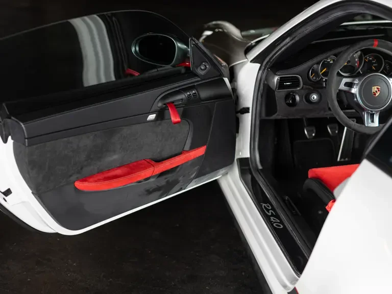 2011 Porsche 997 GT3 RS - Image 13 of 31