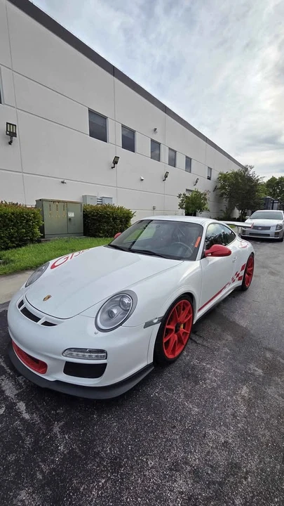 2011 Porsche 997 GT3 RS - Image 2 of 5