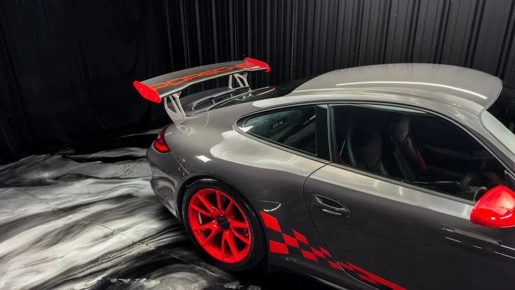 2011 Porsche 997 GT3 RS - Image 9 of 31