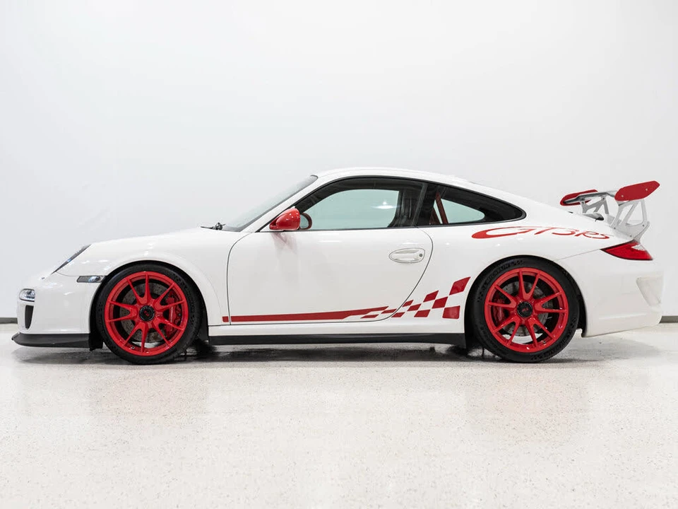 2011 Porsche 997 GT3 RS - Image 9 of 31