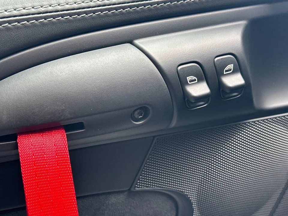 2011 Porsche 997 GT3 RS - Image 13 of 31
