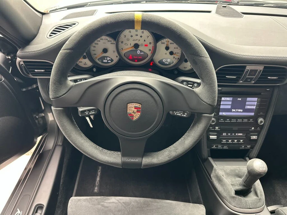 2011 Porsche 997 GT3 RS - Image 15 of 31