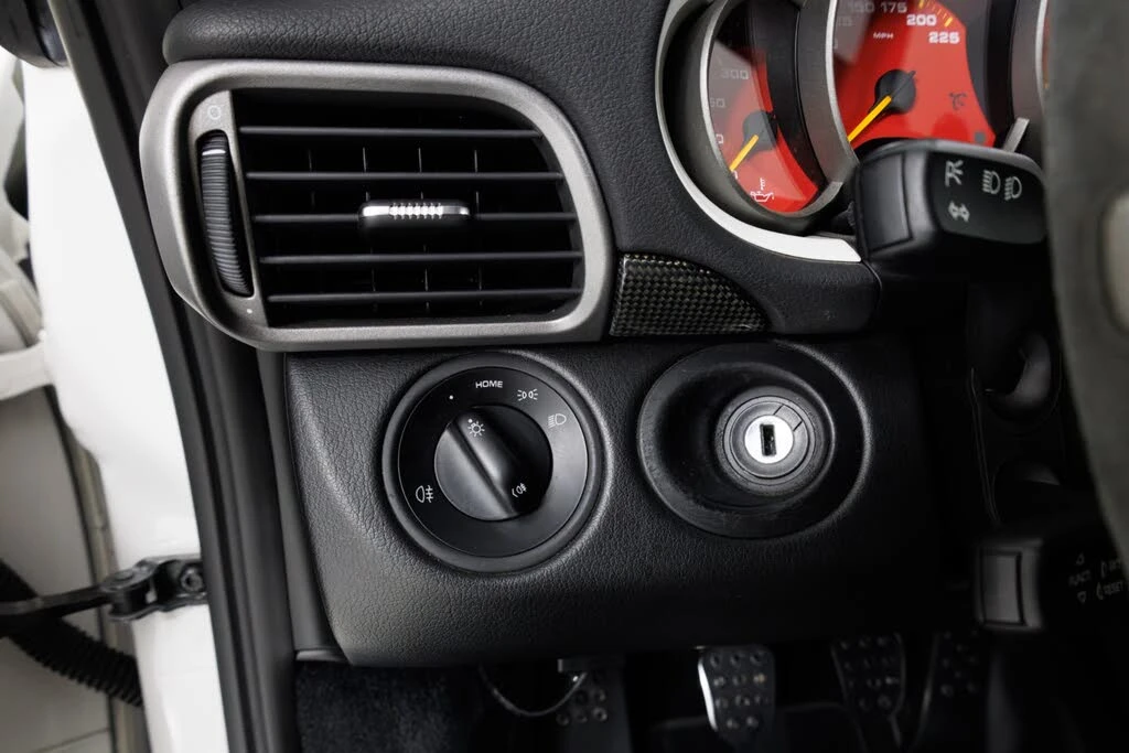 2011 Porsche 997 GT3 RS - Image 24 of 31