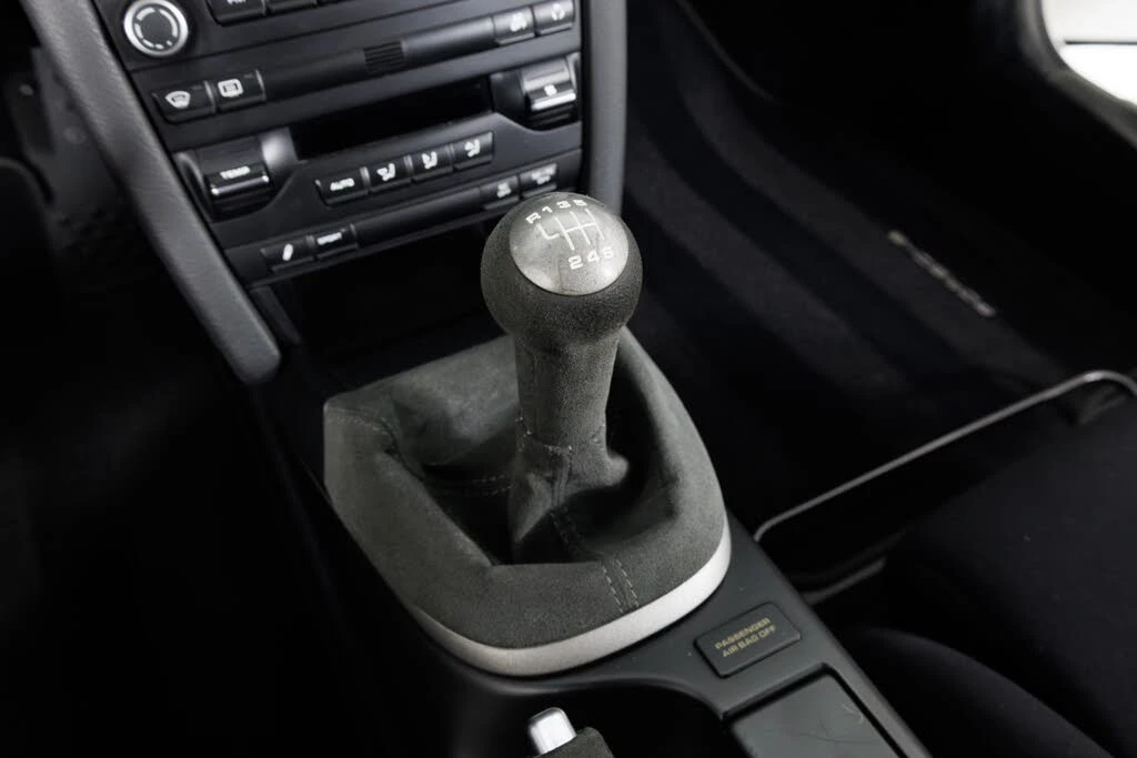2011 Porsche 997 GT3 RS - Image 19 of 31