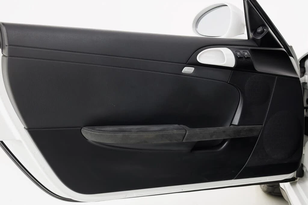 2011 Porsche 997 GT3 RS - Image 27 of 31