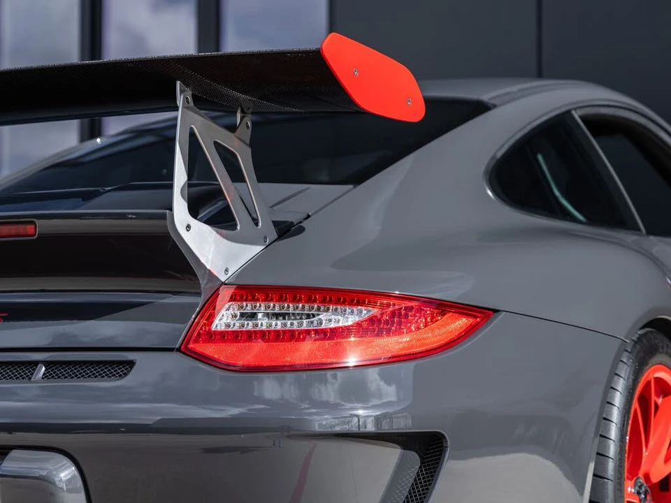 2011 Porsche 997 GT3 RS - Image 25 of 31