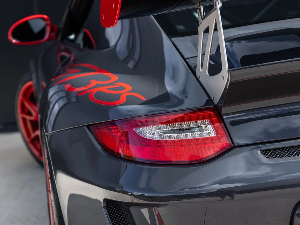 2011 Porsche 997 GT3 RS - Image 18 of 31