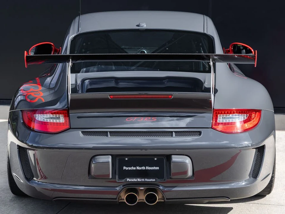 2011 Porsche 997 GT3 RS - Image 11 of 31