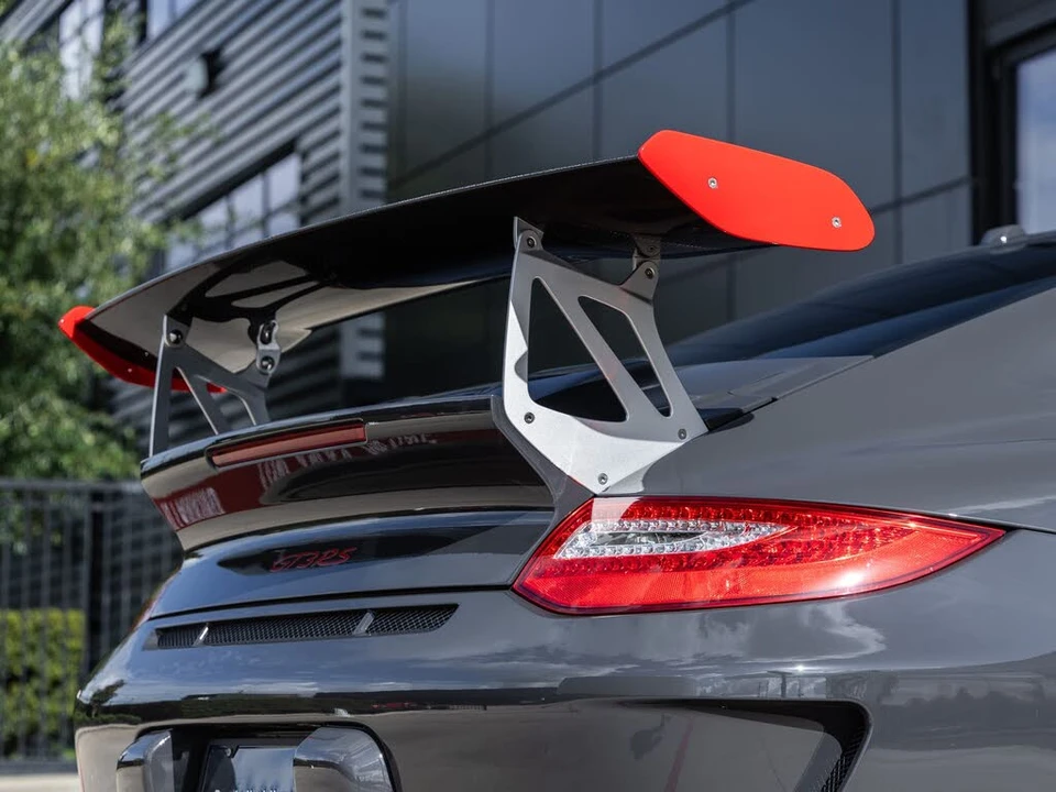2011 Porsche 997 GT3 RS - Image 24 of 31