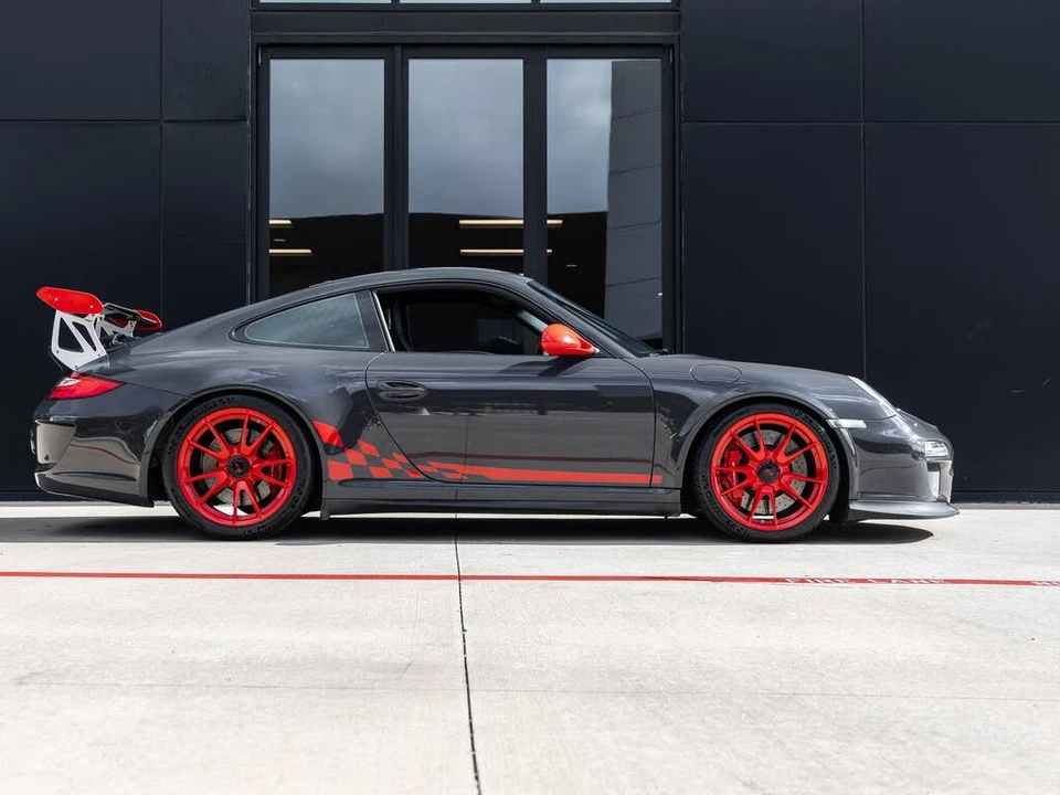 2011 Porsche 997 GT3 RS - Image 14 of 31