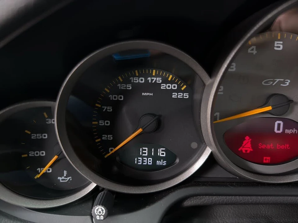 2011 Porsche 997 GT3 RS - Image 23 of 30