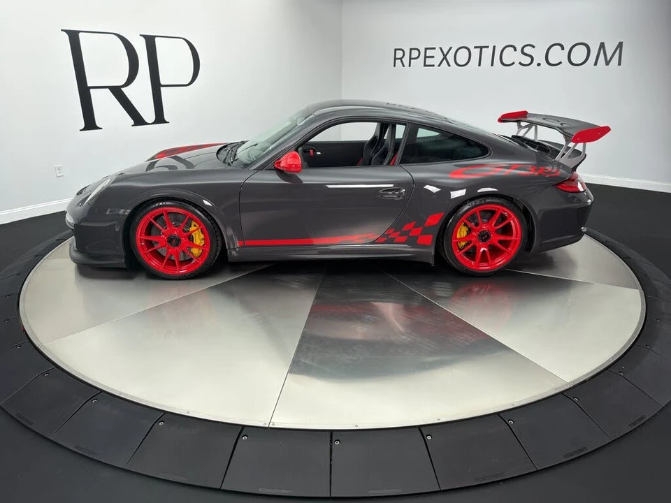 2011 Porsche 997 GT3 RS - Image 6 of 30