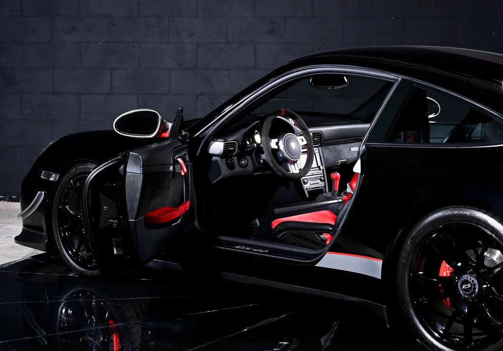 2011 Porsche 997 GT3 RS - Image 25 of 28