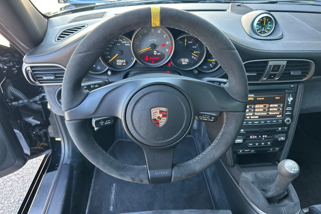 2011 Porsche 997 GT3 RS - Image 15 of 31