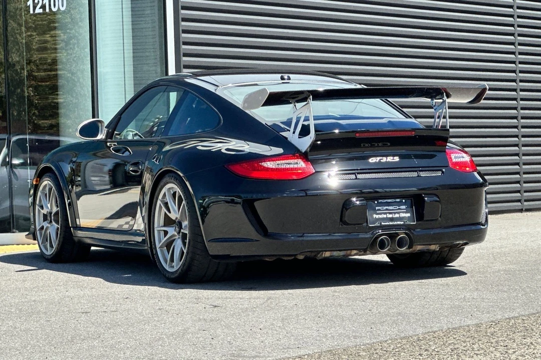 2011 Porsche 997 GT3 RS - Image 3 of 31
