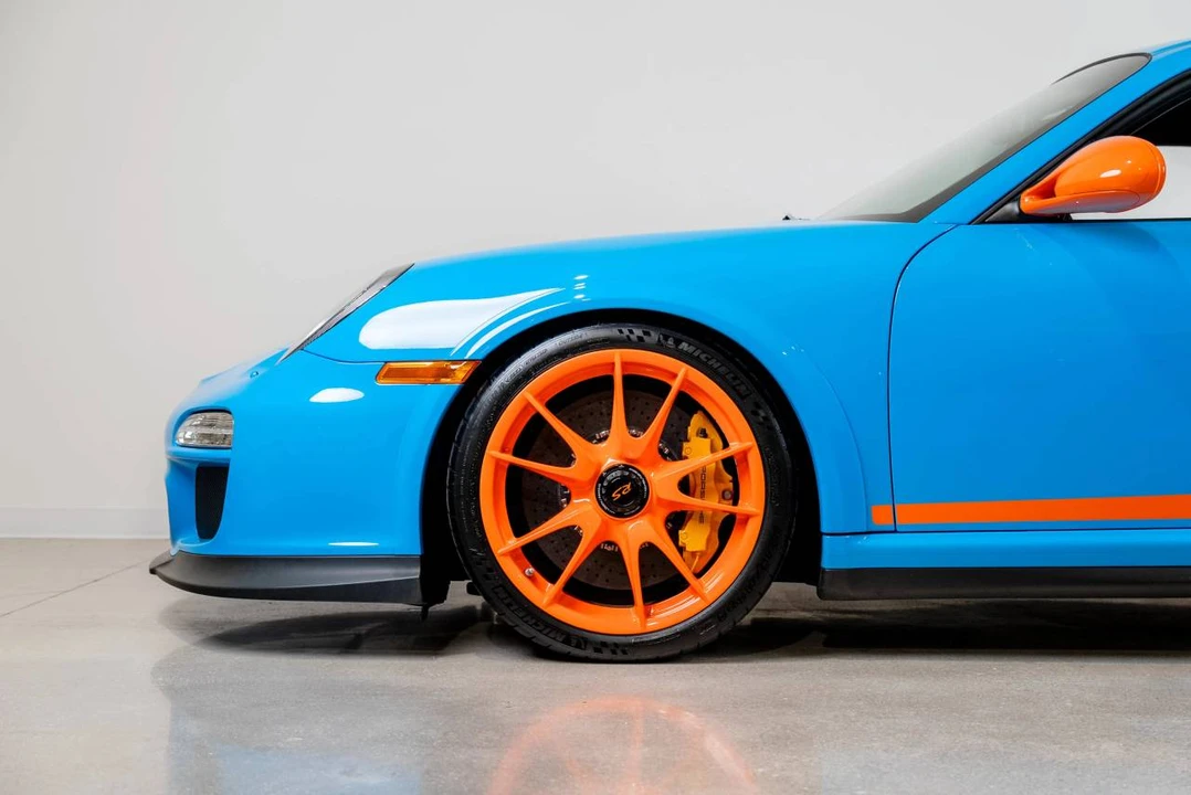 2011 Porsche 997 GT3 RS - Image 2 of 5