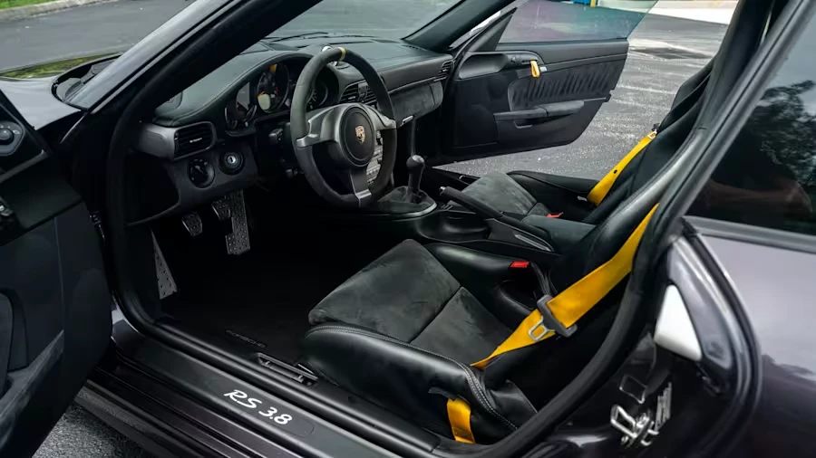 2011 Porsche 997 GT3 RS - Image 16 of 31
