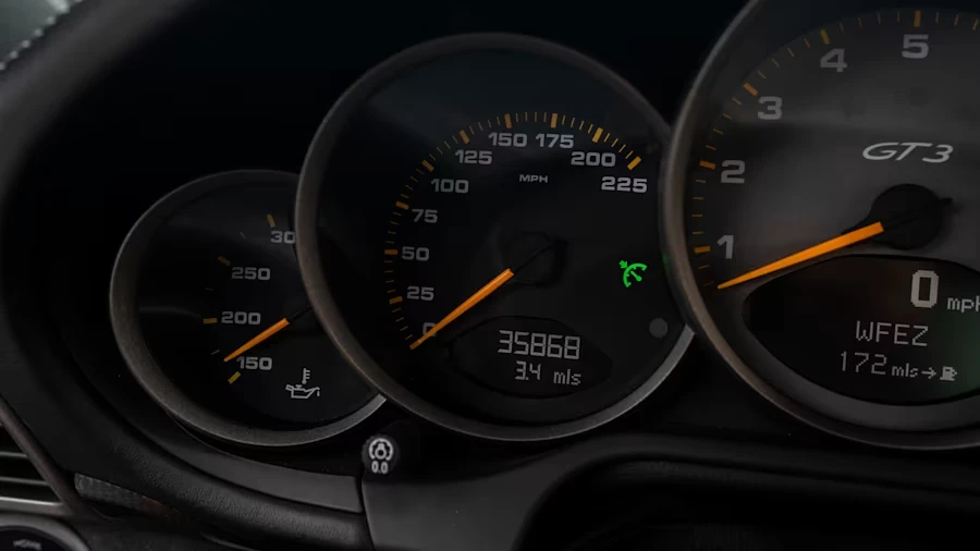 2011 Porsche 997 GT3 RS - Image 23 of 31